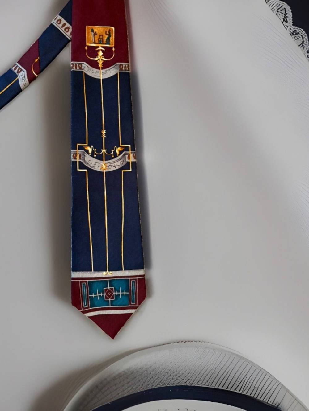 Frank Lloyd Wright Boxelder for The Met Silk Tie Burgundy Navy Blue Geometric - Picture 4 of 6